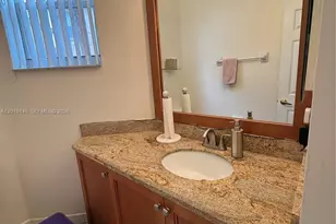 724 NW 170th Terrace, Pembroke Pines, FL 33028 - Photo 6