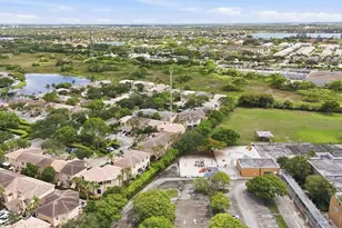 724 NW 170th Terrace, Pembroke Pines, FL 33028 - Photo 42
