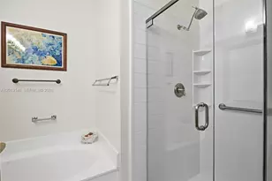 724 NW 170th Terrace, Pembroke Pines, FL 33028 - Photo 30