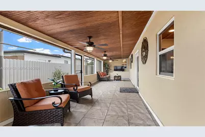 341 E 58th St, Hialeah, FL 33013 - Photo 48