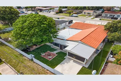 341 E 58th St, Hialeah, FL 33013 - Photo 2