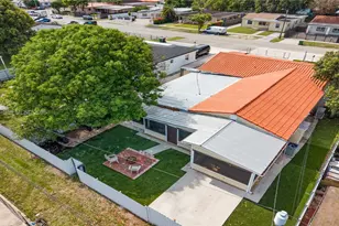 341 E 58th St, Hialeah, FL 33013 - Photo 2