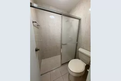 6725 NW 188th Ter, Hialeah, FL 33015 - Photo 12