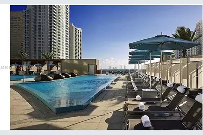 200 Biscayne Boulevard Way #4904, Miami, FL 33131 - Photo 2