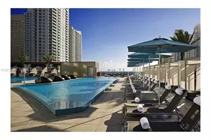 200 Biscayne Blvd Way, Miami, FL 33131 - Photo 2