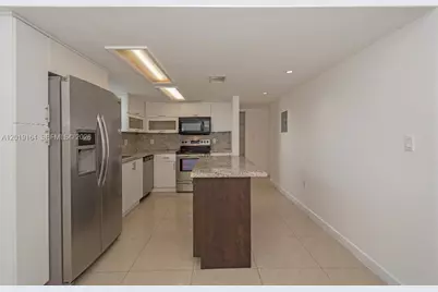 9375 Fontainebleau Blvd #L315, Miami, FL 33172 - Photo 6