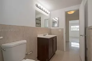 9375 Fontainebleau Blvd, Miami, FL 33172 - Photo 22