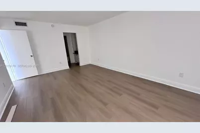 [Address not provided], North Miami, FL 33181 - Photo 32