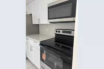 [Address not provided], North Miami, FL 33181 - Photo 2