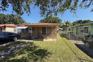 628 NW 3rd Ct, Hallandale Beach, FL 33009 - Photo 1
