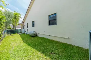 19831 NW 4 St, Pembroke Pines, FL 33029 - Photo 50