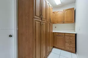 19831 NW 4 St, Pembroke Pines, FL 33029 - Photo 46