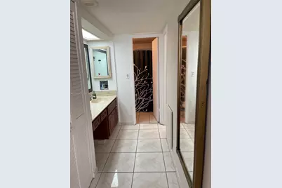5701 Collins Ave #511, Miami Beach, FL 33140 - Photo 12
