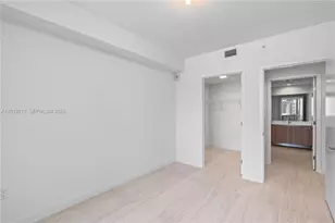 77 SE 5, Miami, FL 33131 - Photo 30