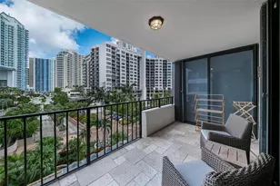 520 Brickell Key Dr, Miami, FL 33131 - Photo 2