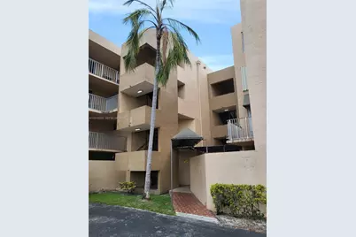 10801 SW 109th Ct #D305, Miami, FL 33176 - Photo 2