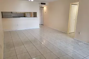 10801 SW 109th Ct, Miami, FL 33176 - Photo 4