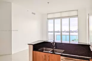 7910 Harbor Island Dr, North Bay Village, FL 33141 - Photo 8