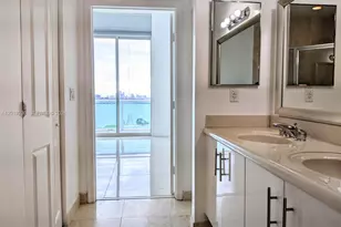 7910 Harbor Island Dr, North Bay Village, FL 33141 - Photo 16