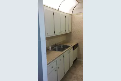 151 SW 134th Way #206N, Pembroke Pines, FL 33027 - Photo 4
