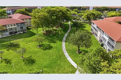 151 SW 134th Way #206N, Pembroke Pines, FL 33027 - Photo 14