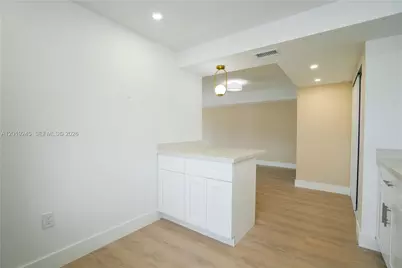 6960 Rue Vendome #201, Miami Beach, FL 33141 - Photo 8