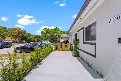 21110 NW 39th Ave, Miami Gardens, FL 33055 - Photo 4