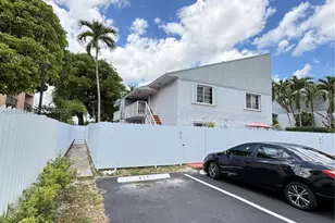 8480 SW 156th Pl, Miami, FL 33193 - Photo 2