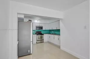 9494 SW 39th St, Miami, FL 33165 - Photo 4