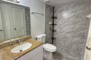 18328 NW 68th Ave, Hialeah, FL 33015 - Photo 6