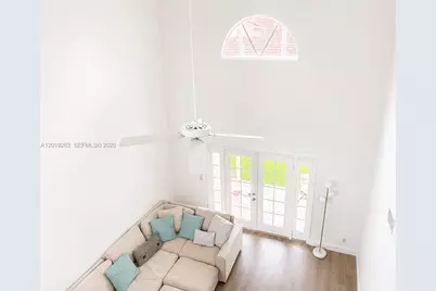 11461 Lakeview Dr #8A, Coral Springs, FL 33071 - Photo 6