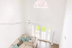 11461 Lakeview Dr, Coral Springs, FL 33071 - Photo 6