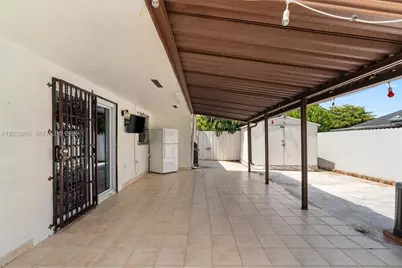 13 SW 97th Pl, Miami, FL 33174 - Photo 26
