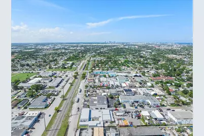2040 Liberty St, Hollywood, FL 33020 - Photo 8