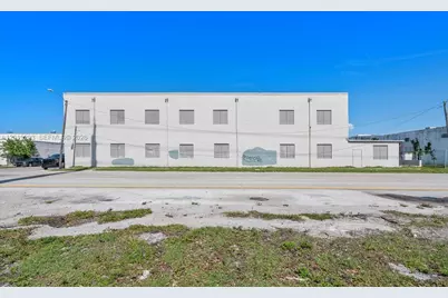 2040 Liberty St, Hollywood, FL 33020 - Photo 2