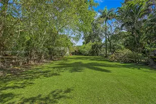 13811 SW 26th St, Davie, FL 33325 - Photo 38