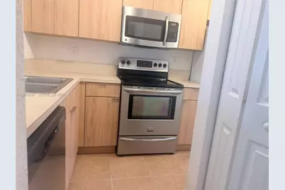 7989 NW 8th St #107D, Miami, FL 33126 - Photo 2