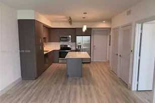 9000 Ramblewood Dr, Coral Springs, FL 33071 - Photo 12