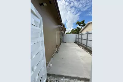 25948 SW 132nd Ave #1, Homestead, FL 33032 - Photo 8