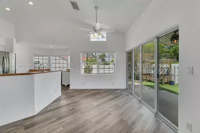 535 Somerset Way, Weston, FL 33326 - Photo 8