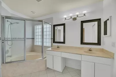 535 Somerset Way, Weston, FL 33326 - Photo 20