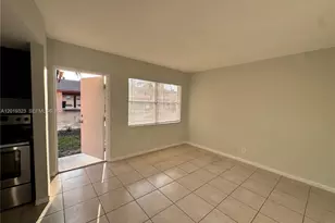101 NE 41st St, Oakland Park, FL 33334 - Photo 8
