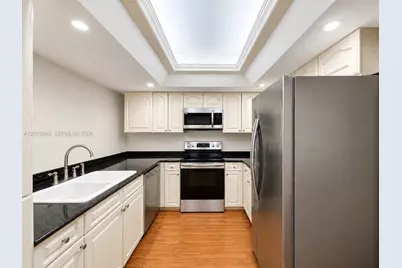 520 Brickell Key Dr #A1113, Miami, FL 33131 - Photo 6