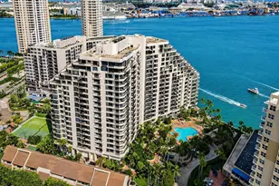 520 Brickell Key Dr, Miami, FL 33131 - Photo 18