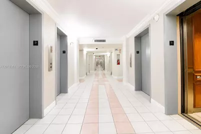 7135 Collins Ave #912, Miami Beach, FL 33141 - Photo 6