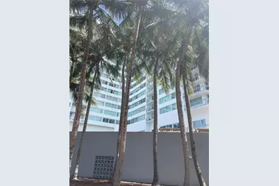 7135 Collins Ave #912, Miami Beach, FL 33141 - Photo 2