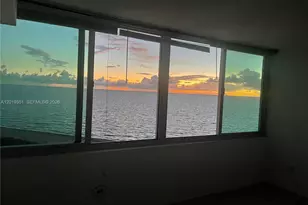 7135 Collins Ave, Miami Beach, FL 33141 - Photo 16