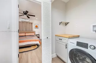 3321 NW 19th Terrace, Miami, FL 33125 - Photo 28