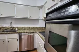7441 Wayne, Miami Beach, FL 33141 - Photo 12