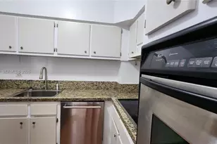 7441 Wayne, Miami Beach, FL 33141 - Photo 14